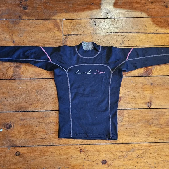 Level Six Neoprene Rash Top - Picture 1 of 3